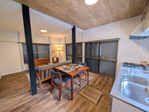 築45年の床が抜けたボロボロの家のフルリフォーム