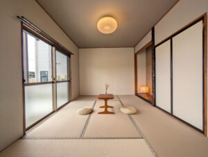 あたたかなブラウンインテリアの家