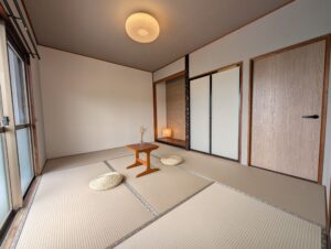あたたかなブラウンインテリアの家